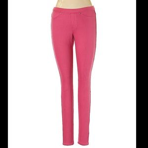 Women’s Jeggings / Pants